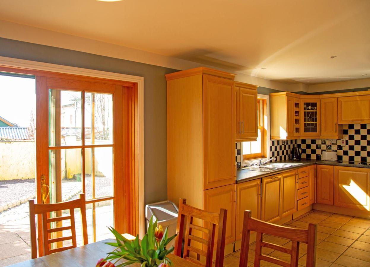 Dingle Town Holiday Home By Trident Holiday Homes מראה חיצוני תמונה